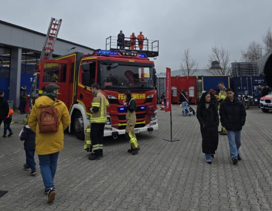 Seestadtretter hautnah erleben: Blaulicht Recruiting Day in Bremerhaven ein voller Erfolg