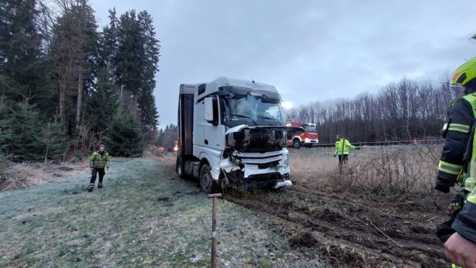 Lkw-Unfall auf der A8