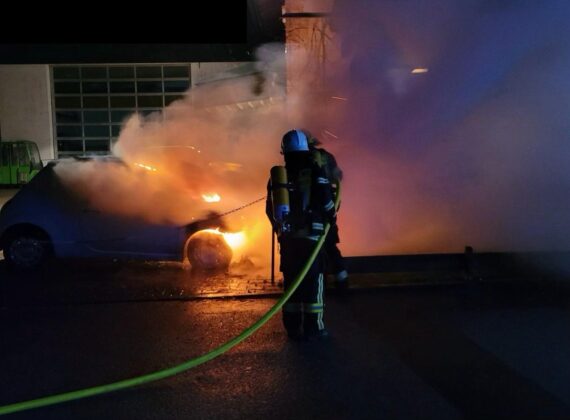 Fahrzeugbrand in Ober-Abtsteinach: Kriminalpolizei sucht Zeugen