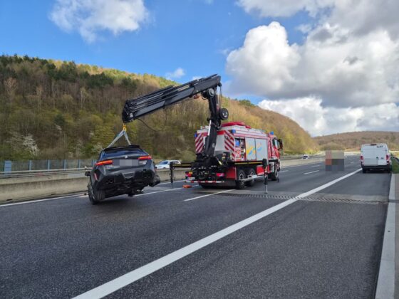 Unfall auf der BAB 3 bei Waldaschaff: Zwei Verletzte nach Folgekollision