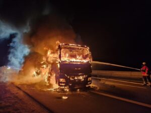 Dachstuhlbrand in Recklinghausen-König Ludwig: Wohnhaus unbewohnbar