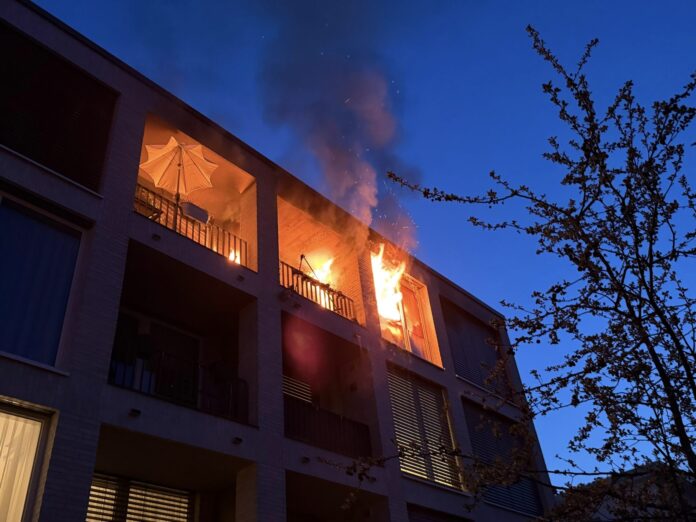 Flammen in Senioreneinrichtung: Wohnungsbrand in Essen-Kettwig löst Großeinsatz aus