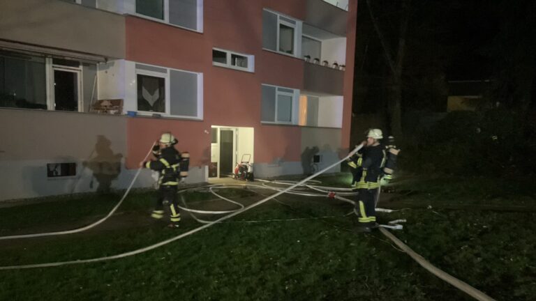 Dortmund - Belüftung des Gebäudes und Rücknahme der Schläuche