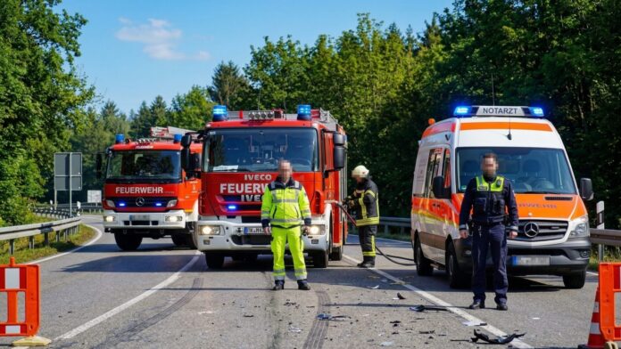 Unfall zwischen Bengel und Kinderbeuern: Beifahrerin verstirbt noch an der Unfallstelle