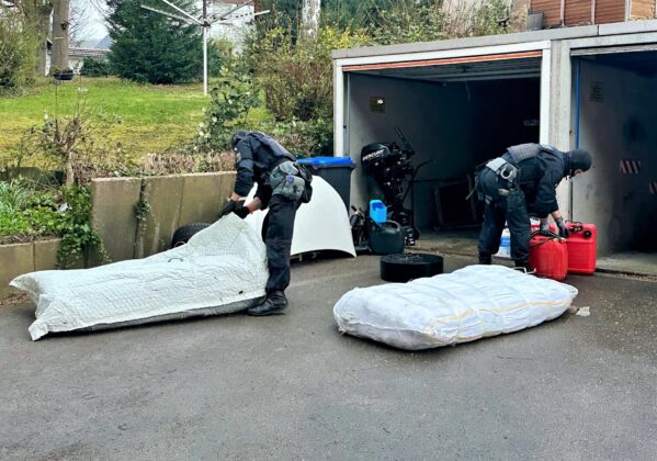 Schleusernetzwerk in Nordrhein-Westfalen: Bundesweiter Schlag gegen Boots-Schmuggler