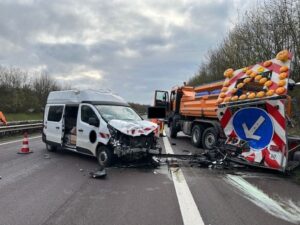 Garagenbrand in Kalkar: Feuerwehr verhindert Übergreifen auf Wohnhaus