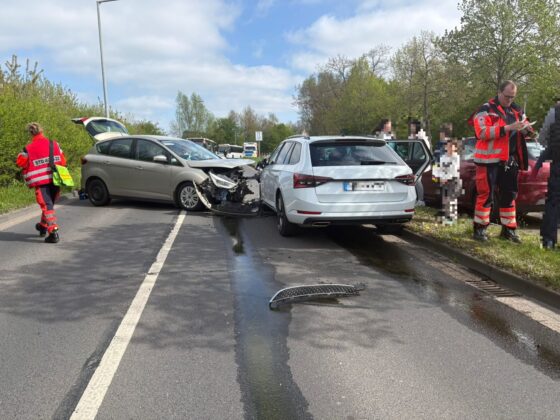 Unfall in Buxtehude auf der Stader Straße: Sechs Personen verletzt