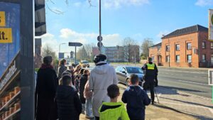 Unfall auf der A3 bei Heßdorf: Pkw unter Lkw zerfetzt