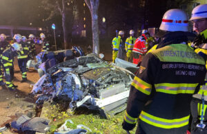 Großfeuer in Alveslohe: Zwei Wohnhäuser nach Brand unbewohnbar