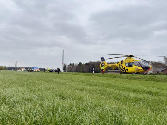 Motorradunfall auf der Marbecker Straße bei Borken: Rettungshubschrauber im Einsatz