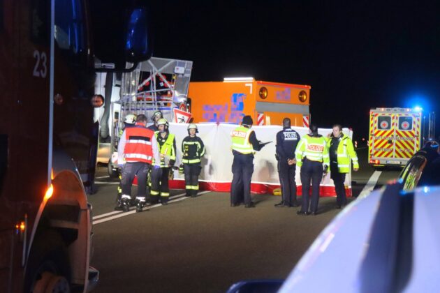 Tödlicher Unfall auf der A6 bei Viernheim: Bauarbeiter verstorben