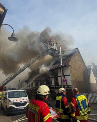Gebäudebrand in Waldwimmersbach: 92-Jährige stirbt in Flammen