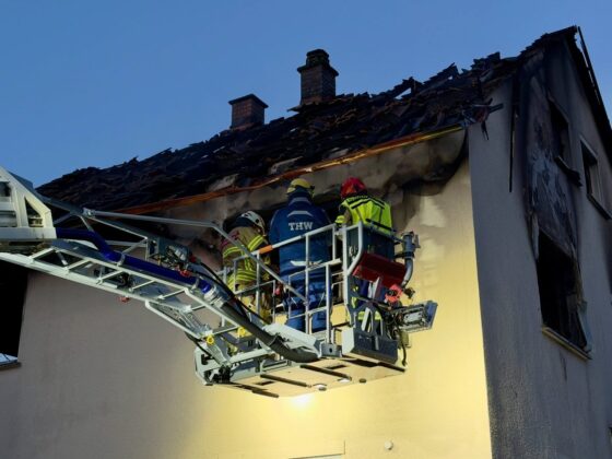 Hausbrand in Sonnefeld: 72-jähriger Bewohner in Lebensgefahr
