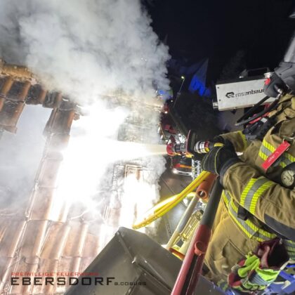 Hausbrand in Sonnefeld: 72-jähriger Bewohner in Lebensgefahr