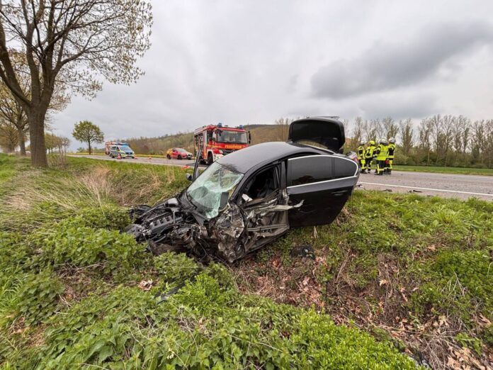 Unfall auf der B56 bei Aldenhoven: 39-Jähriger schwer verletzt