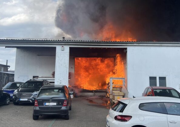 Brand in Bad Kreuznach: Millionenschaden bei Autoh&auml;ndler