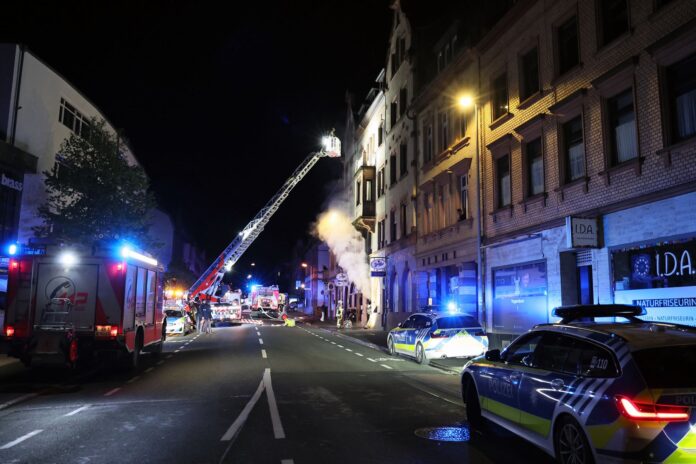 Brand in Aschaffenburg: Mehrfamilienhaus massiv verraucht