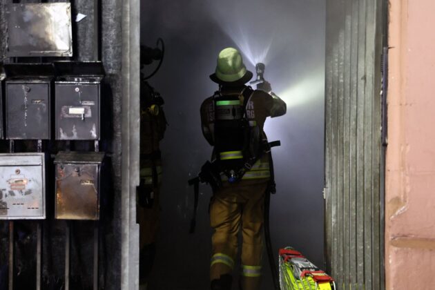 Brand in Aschaffenburg: Mehrfamilienhaus massiv verraucht