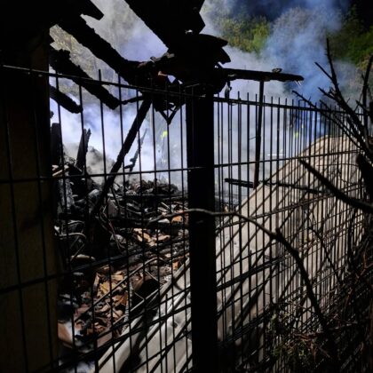 Garagenbrand in Himbach: Unterstand brennt in voller Ausdehnung