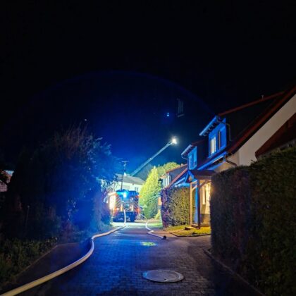 Garagenbrand in Himbach: Unterstand brennt in voller Ausdehnung