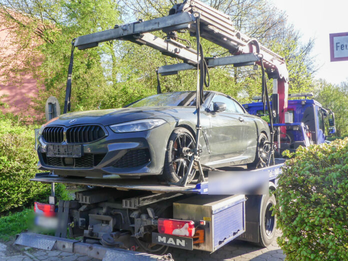 Zollfahndungsamt Hamburg stellt Luxusautos sicher: Schlag gegen Kokain-Bande