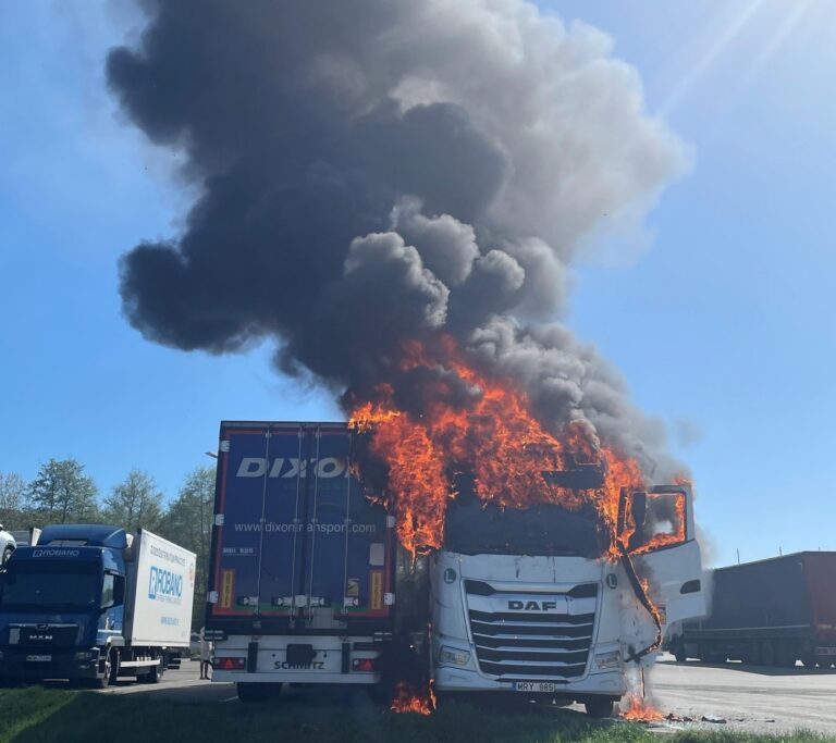 LKW-Brand in Ramstein-Miesenbach: Gaskocher löst Feuer aus