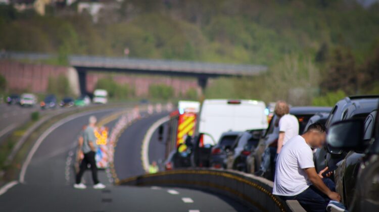 Unfall auf der A3 bei Königswinter: Massenkarambolage mit 26 Beteiligten