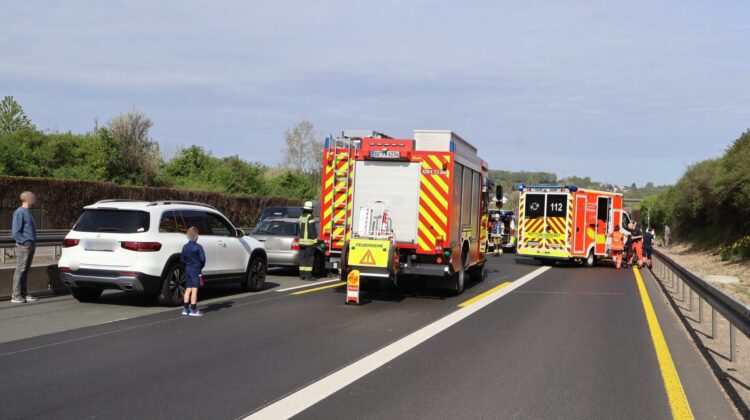 Unfall auf der A3 bei Königswinter: Massenkarambolage mit 26 Beteiligten