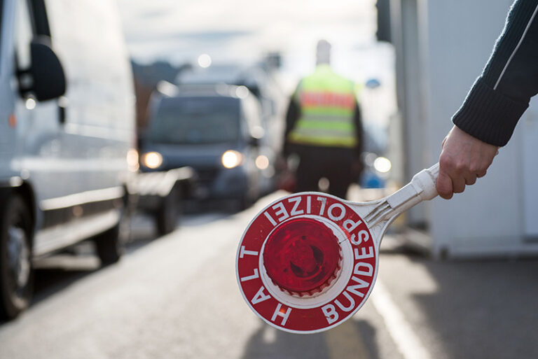 Grenzkontrollen bei Kiefersfelden: Bundespolizei fasst fünf Gesuchte