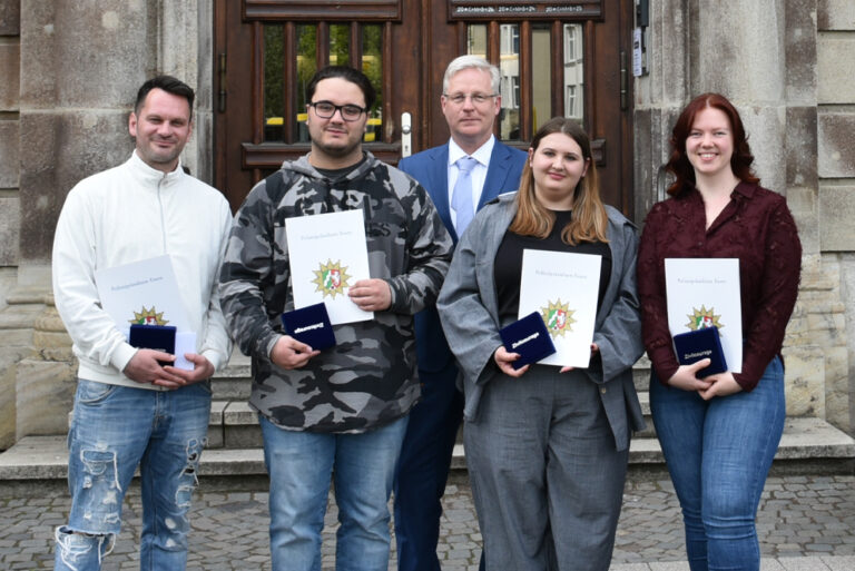 Zivilcourage in Essen: Polizeipräsident ehrt mutige Lebensretter