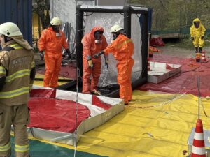 Unfall auf der BAB 52 bei Ratingen: Rettungshubschrauber im Einsatz