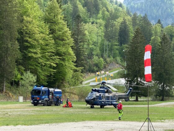Einsatz am Saur&uuml;sselkopf: Bundespolizei unterst&uuml;tzt L&ouml;scharbeiten