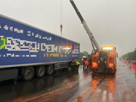 Lkw-Unfall auf der A3: Verkehrschaos im Siebengebirge