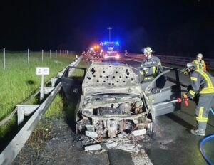 Unfall auf der A66: Porsche-Fahrer nach Crash auf der Flucht