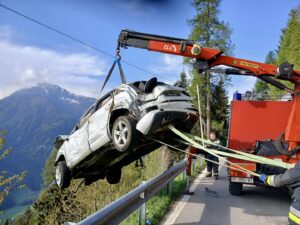 Einsatz in Schenna: Traktorabsturz fordert Rettungshubschrauber
