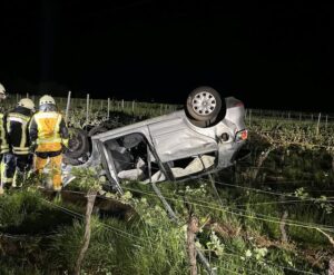 Unfall auf der B498 bei Altenau: Sportwagen kracht in Schutzplanke