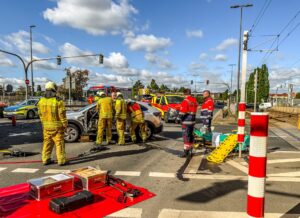 Unfall auf der B64 bei Paderborn: Sieben Fahrzeuge beteiligt