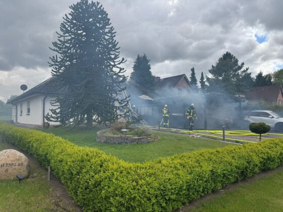 Brand in Burweg: Großaufgebot verhindert Wohnhaus-Katastrophe