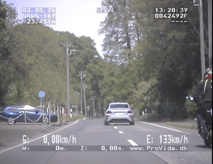 Polizeieinsatz in Velbert: Raser mit 150 km/h im Hespertal gestoppt