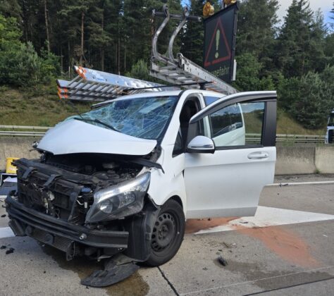 Unfall auf der Autobahn 1 bei Wildeshausen: Ein Toter und Schwerstverletzte