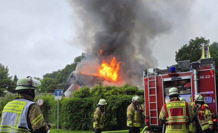 Gebäudebrand in Söhlingen: Einfamilienhaus brennt komplett nieder
