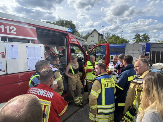 Großbrand im Gewerbegebiet Dudenhofen: 15-stündiger Einsatz