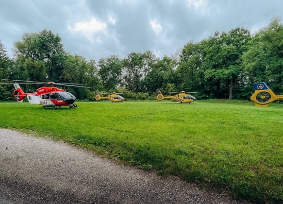 Busunfall bei Ampermoching: Kollision fordert ein Todesopfer