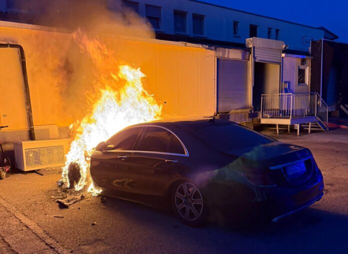 Kriminalpolizeidirektion Heidelberg: Verdacht auf Brandstiftung in Hockenheim