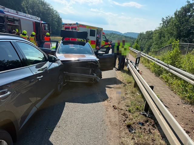Feuerwehr Weibersbrunn: Zwei Unfälle auf der A3 fordern Einsatzkräfte
