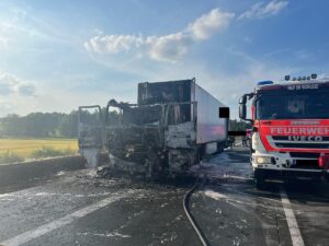 Großbrand in Welgesheim: 300 Kräfte bekämpfen Müllbrand