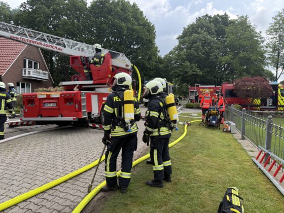 Wohngebäudebrand im Schirumer Weg: Ein Todesopfer bei Hausbrand