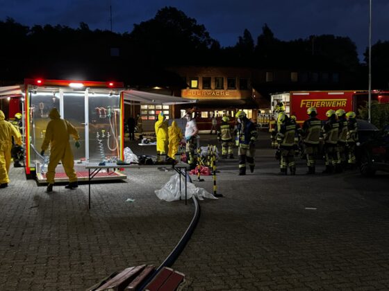 Brand in Schenefeld: Großalarm bei leerstehendem Gewerbebau