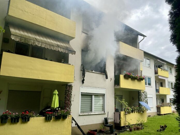 Wohnungsbrand in Essen-Frillendorf: Mehrfamilienhaus unbewohnbar