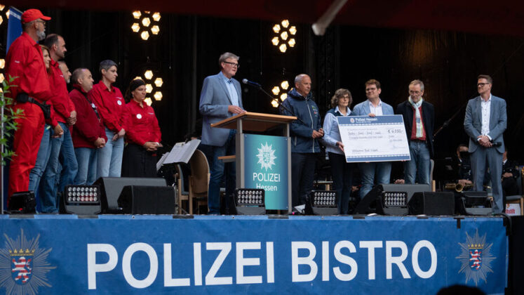 Polizei auf dem Hessentag in Fulda: Polizei-Bistro eröffnet